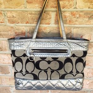 Coach Poppy signature handbag